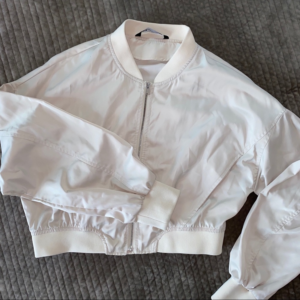Cropped bomber jacket